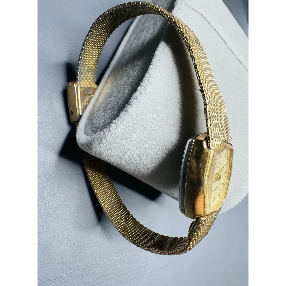 Vintage Austin Premier Quartz Women's Watch Gold Tone Mesh Band WORKING